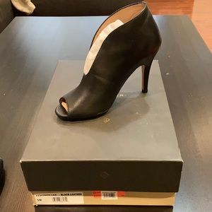 New in box! Halogen leather booties - Size 5M